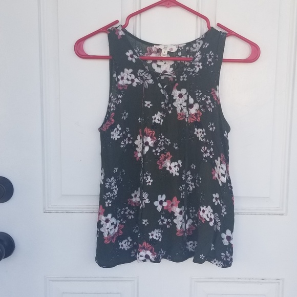 Hippie Rose Tops - Dressy sleeveless top